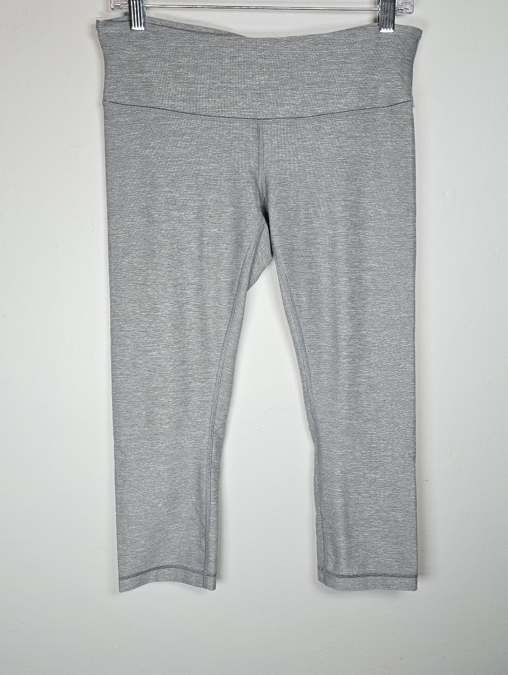 Lululemon Women's Wunder Under Performance Cropped Leggings 8 Activewear Gym